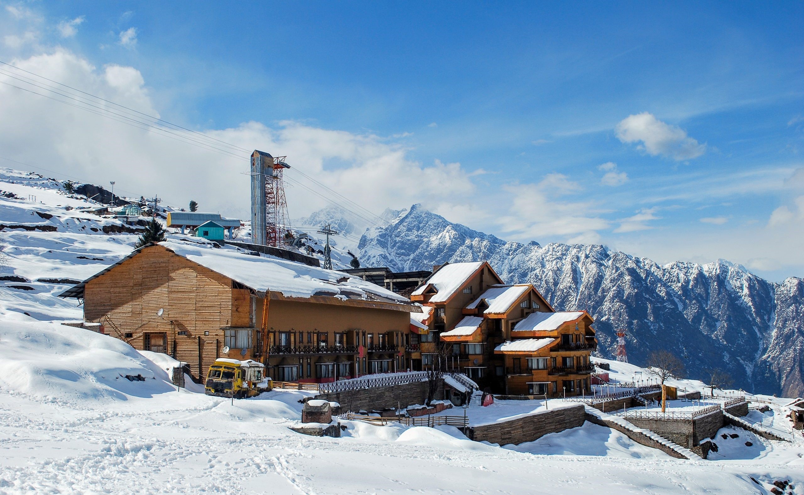 Stunning Auli Tour 